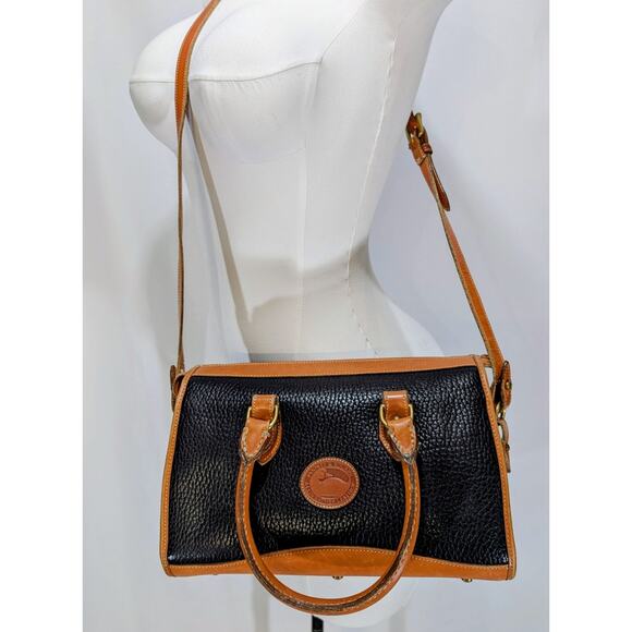 Dooney & Bourke Black Tan Pebbled Leather Satchel Vintage All Weather Leather - Picture 4 of 11
